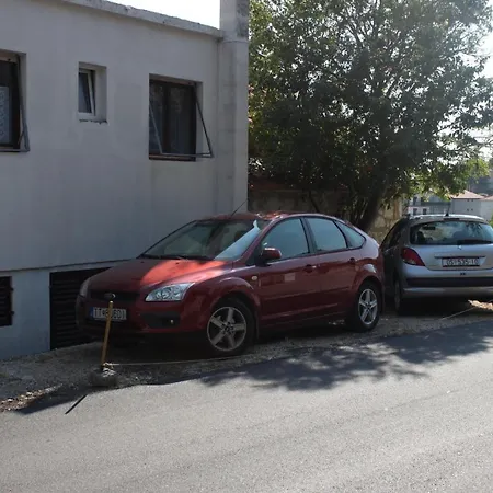 6661a Apartment Gradac (Split-Dalmatia)