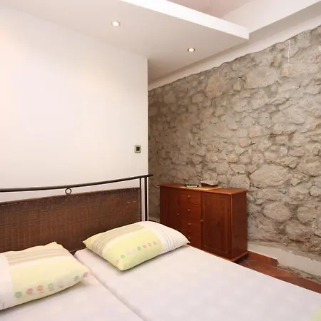 Apartment 6661a *